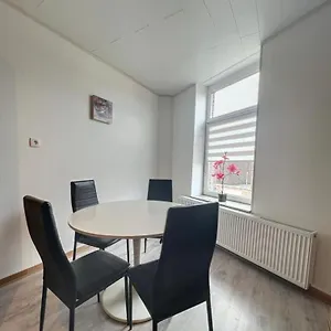 Apartamento Charbonnel 1 B Charleroi-airport, Charleroi