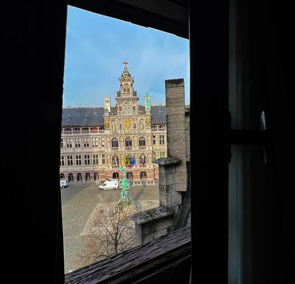 Le Faubourg Suites Amberes 0*,