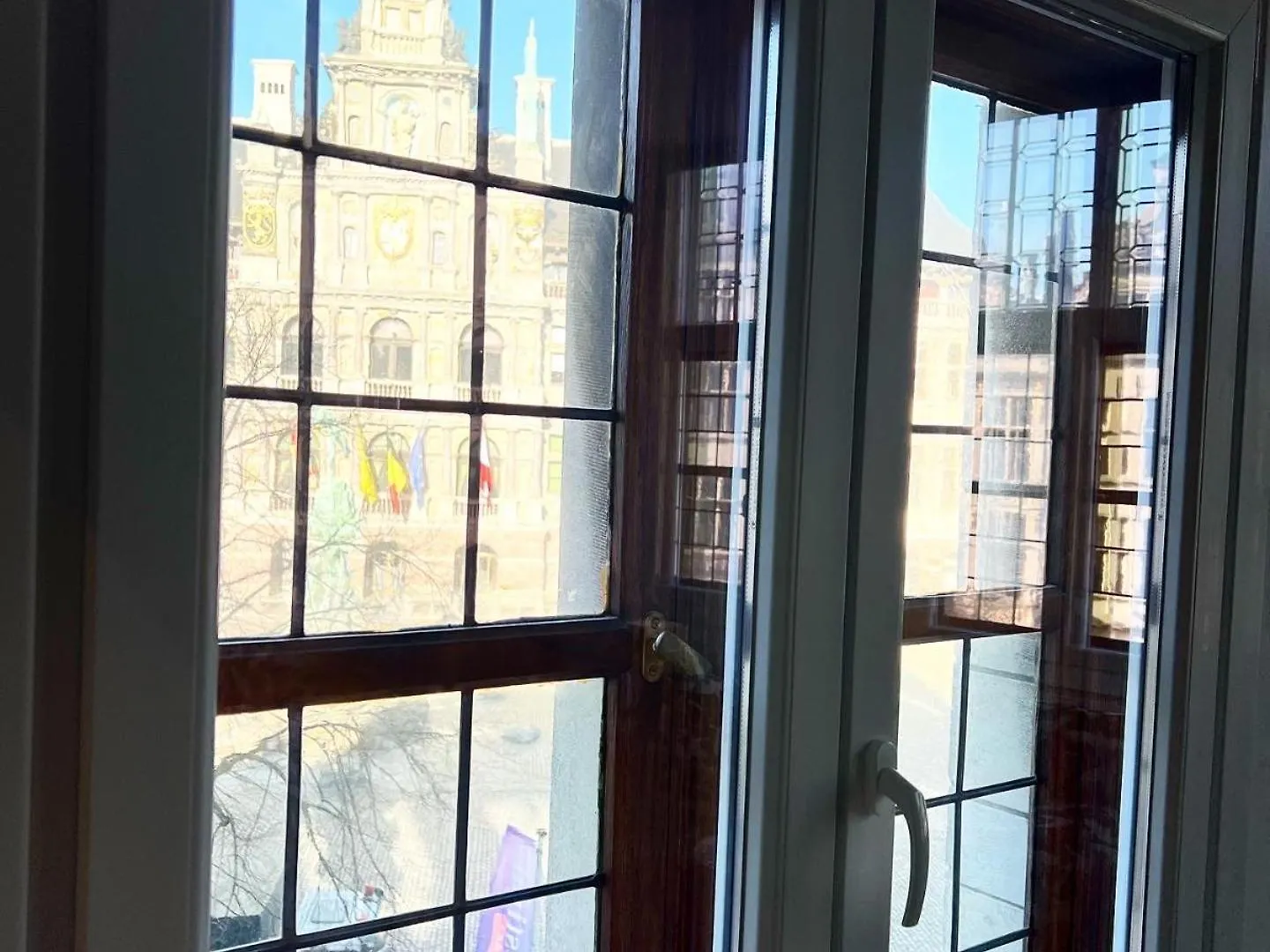 Le Faubourg Suites Amberes Apartamento